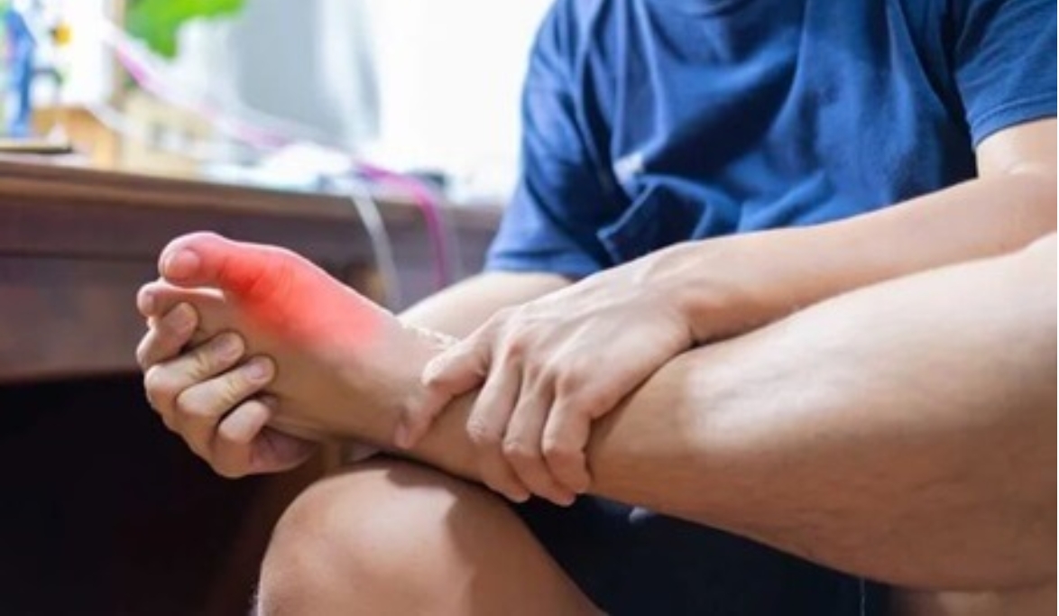 Hallux Rigidus: Causes, Symptoms & Treatment