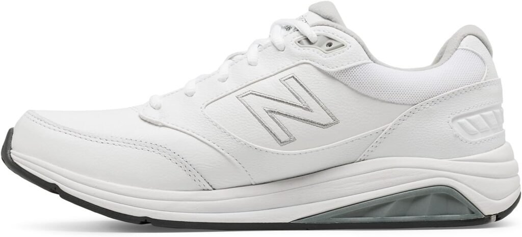 New Balance 928v3 leather walking shoe in 6E width with the visible ROLLBAR stability post in the heel.